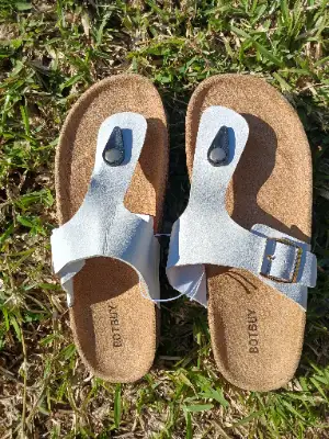 Women sandals for sell