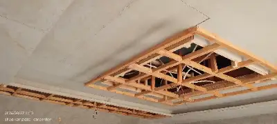 SHADRECK KANJADZA CARPENTER timakhoma madenga angomi kms, skill_lon ,Blandaling, kuyikaso ceiling board 