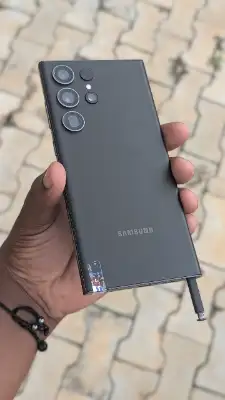 Samsung Galaxy S22 Ultra 