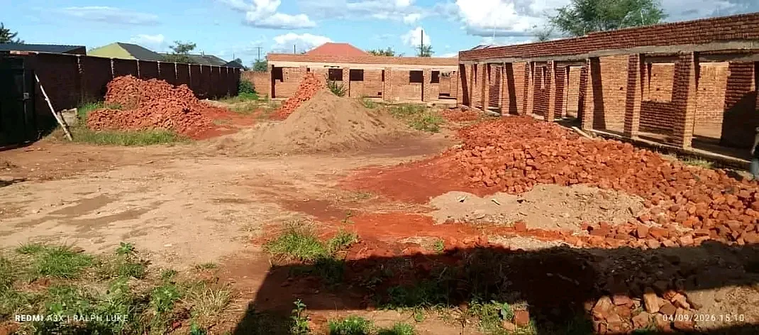 UNFINISHED 10 HOUSES FOR SALE (+265989849411), image 3