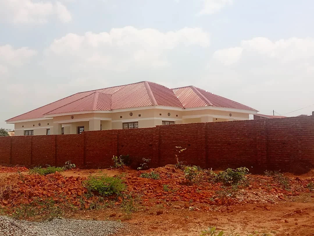 HOUSE FOR SALE (+265989849411), image 5
